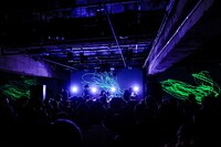 mol-74「kanki」リリースツアー東京・六本木SuperDeluxe公演の様子。