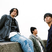 RADWIMPS「光」MVで山戸結希とタッグ、2人の少女が解き放たれる姿を描く