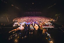 Czecho No Republic「Welcome to the Hotel Flamingo Tour」東京・Zepp DiverCity TOKYO公演の様子。（撮影：山川哲矢）