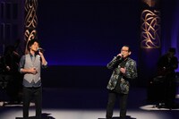 左からナオト・インティライミ、さだまさし。 (c)フジテレビ