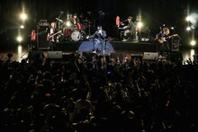 LACCO TOWER「『心臓文庫』リリースツアー“心造旅行”ファイナル」の様子。（撮影：鈴木公平）