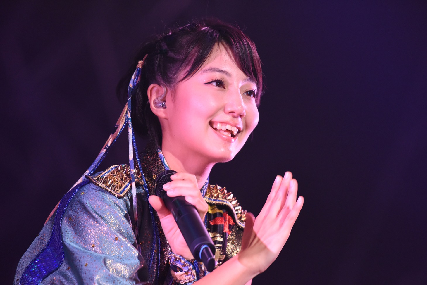 新井愛瞳