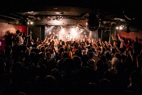 FABLED NUMBER「The Ending and The Beginning」大阪・心斎橋CLUB DROP公演の様子。（Photo by NAOTO SONODA）