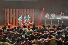 「Negicco Tour2016『ネギの産地でこんにちネギネギ』」最終公演の様子。