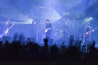 「[Alexandros] Tour 2016～2017 ～We Come In Peace～」神奈川・横浜アリーナ公演の様子。（Photo by Yuki Kawamoto）