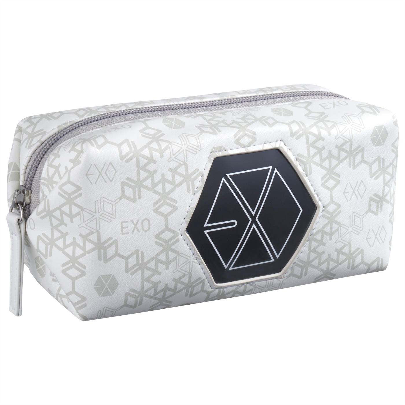 「EXO POP UP STORE」で販売されるペンケースポーチ。