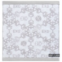 「EXO POP UP STORE」で販売されるハンドタオル。