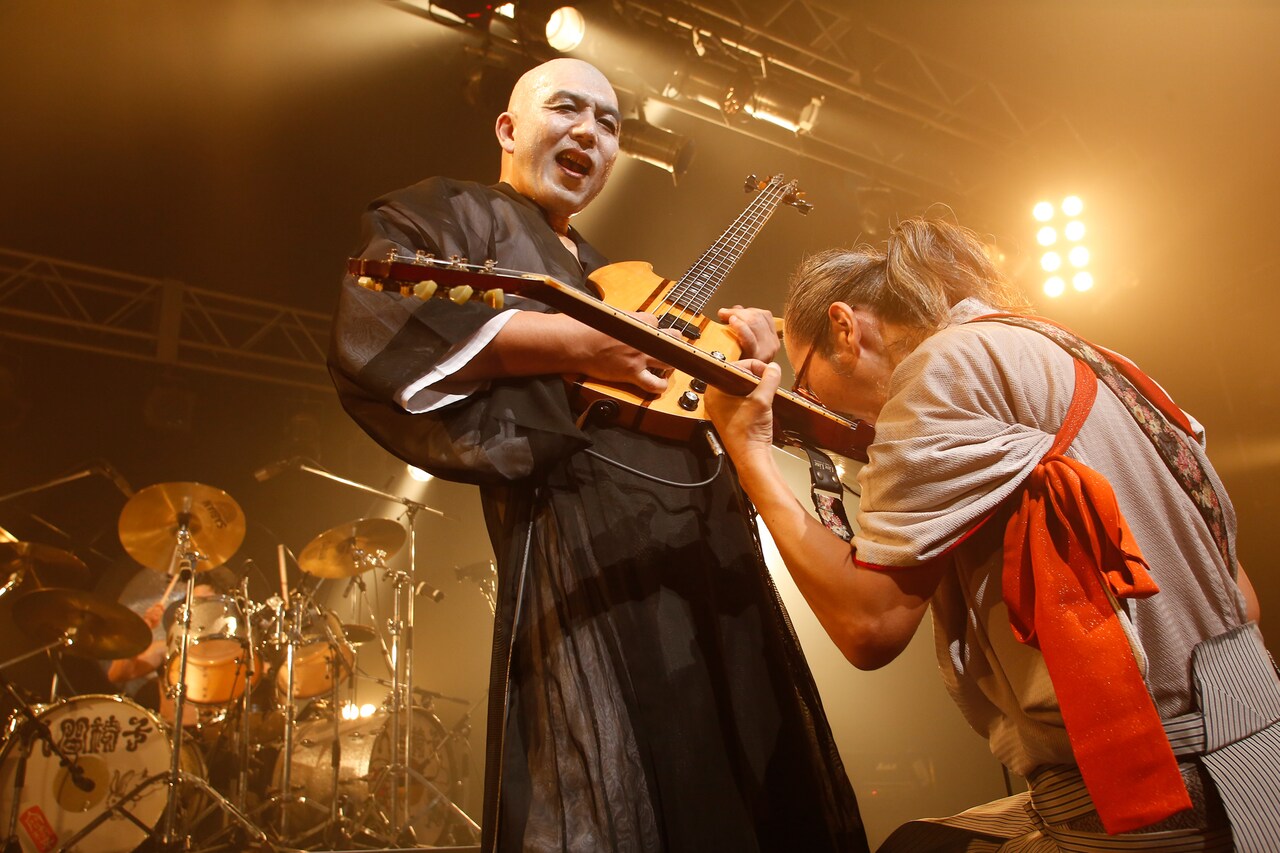 人間椅子、2月1日にライブ盤＆和嶋自伝を同発