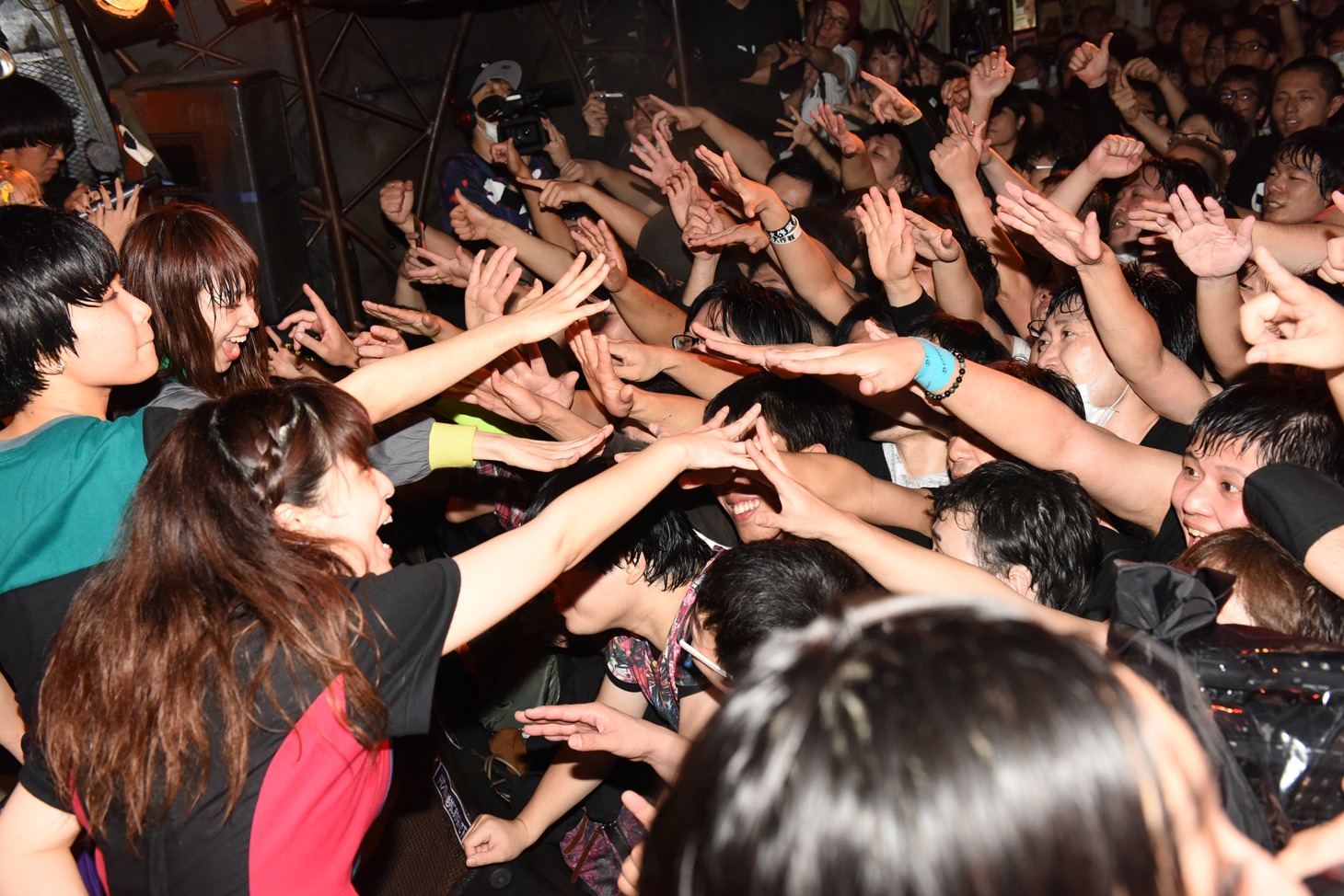 BiSワンマンライブ「Brand-new idol Society」の様子。