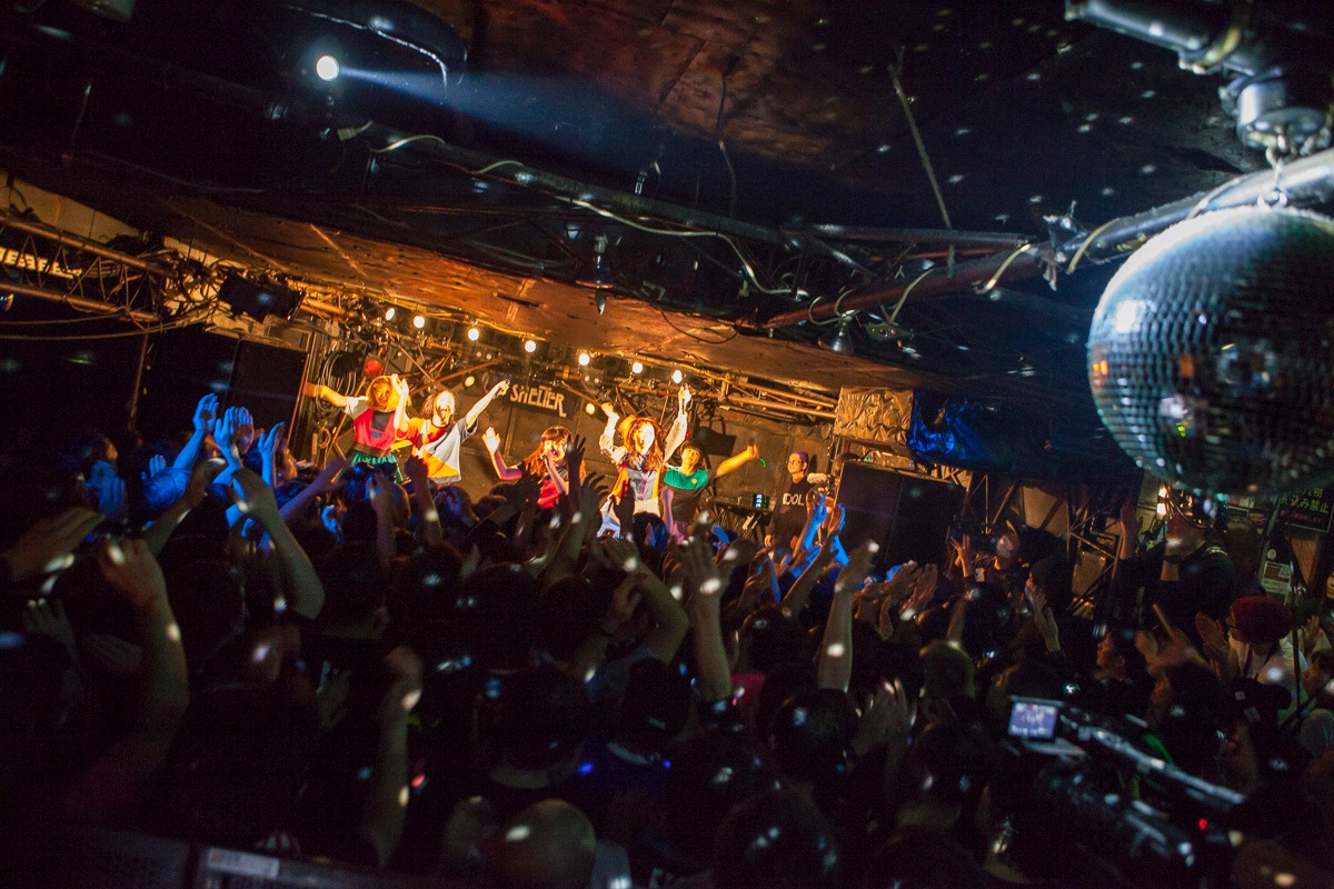 BiSワンマンライブ「Brand-new idol Society」の様子。（写真提供：WACK）
