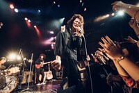 ドレスコーズ（撮影：タイコウクニヨシ）