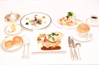 昼の部「ディナーショー」で振る舞われた指原莉乃考案のフルコースメニュー。