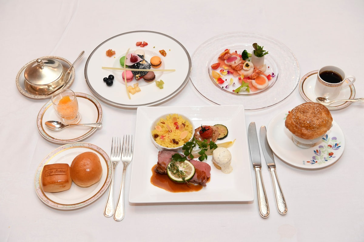 menu_night.jpg?impolicy=lt& 