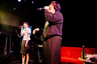 10月22日の兵庫県・クラブ月世界公演の様子。（撮影：田中一人）