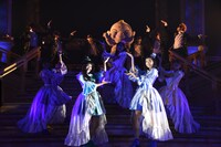 たこやきレインボー「なにわンダーランド2016 ～ひみつのティーパーティー～」の様子。