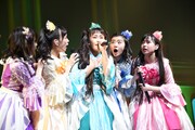 たこやきレインボー「なにわンダーランド2016 ~ひみつのティーパーティー~」の様子。