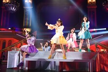 たこやきレインボー「なにわンダーランド2016 ～ひみつのティーパーティー～」の様子。