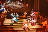 たこやきレインボー「なにわンダーランド2016 ～ひみつのティーパーティー～」の様子。