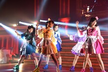 たこやきレインボー「なにわンダーランド2016 ～ひみつのティーパーティー～」の様子。