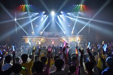 たこやきレインボー「なにわンダーランド2016 ～ひみつのティーパーティー～」の様子。