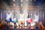 たこやきレインボー「なにわンダーランド2016 ~ひみつのティーパーティー~」の様子。