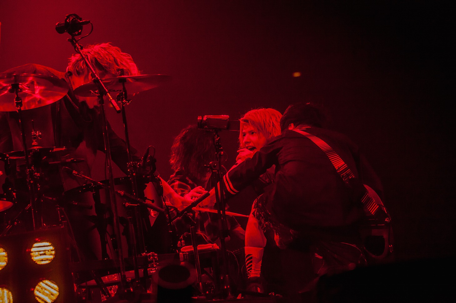 MY FIRST STORY「We're Just Waiting 4 You Tour 2016 Final at BUDOKAN」の様子。（Photo by HayachiN）