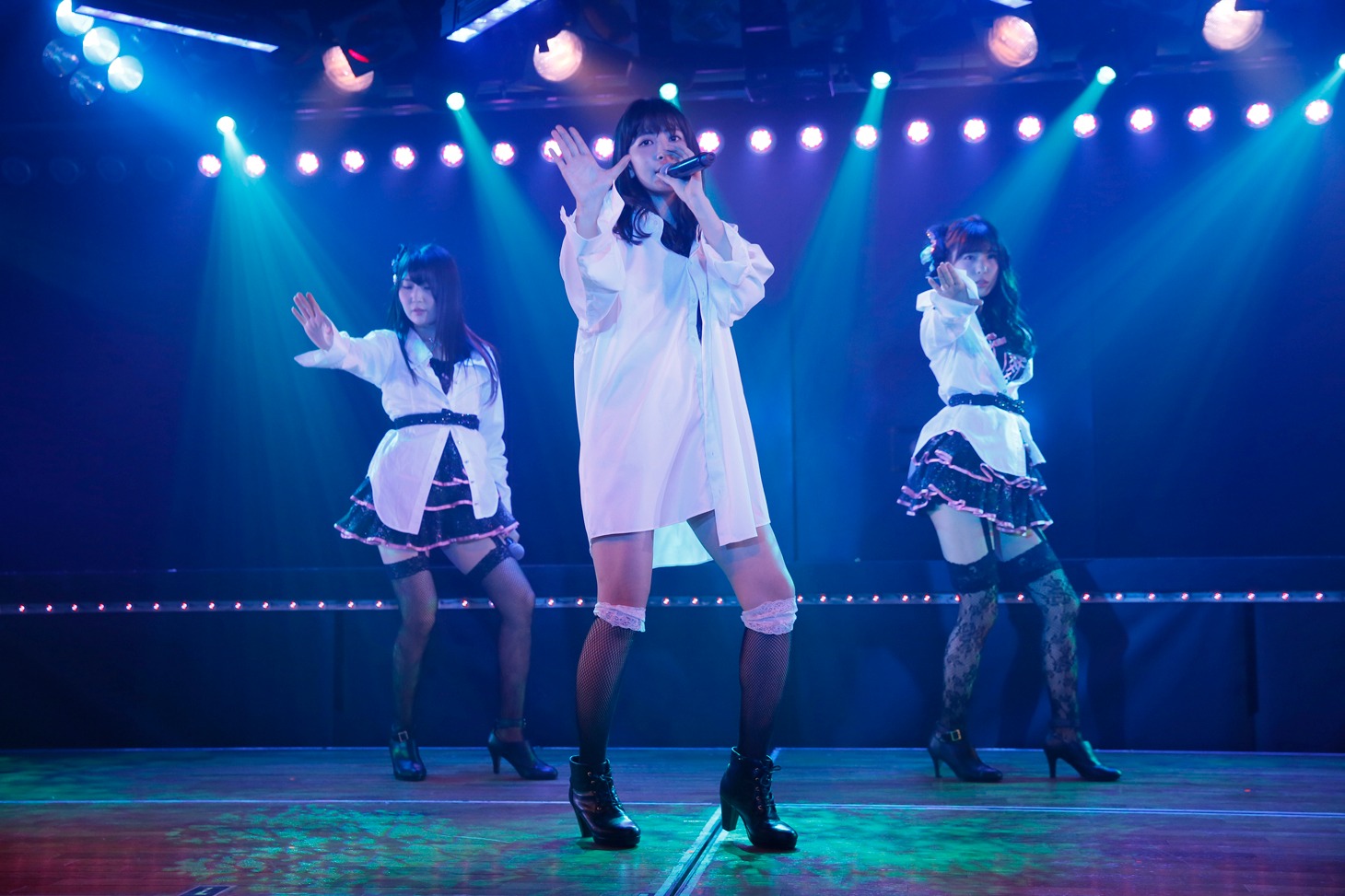 小嶋陽菜「好感度爆上げ」公演の様子。(c)AKS