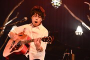 「MTV Unplugged: Yu Takahashi」の様子。