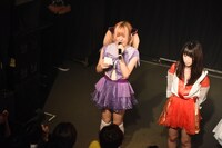 左から十字、如月愛海。