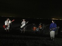 ゆるめるモ！「ナイトハイキング」MV撮影時の様子。