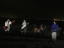 ゆるめるモ！「ナイトハイキング」MV撮影時の様子。