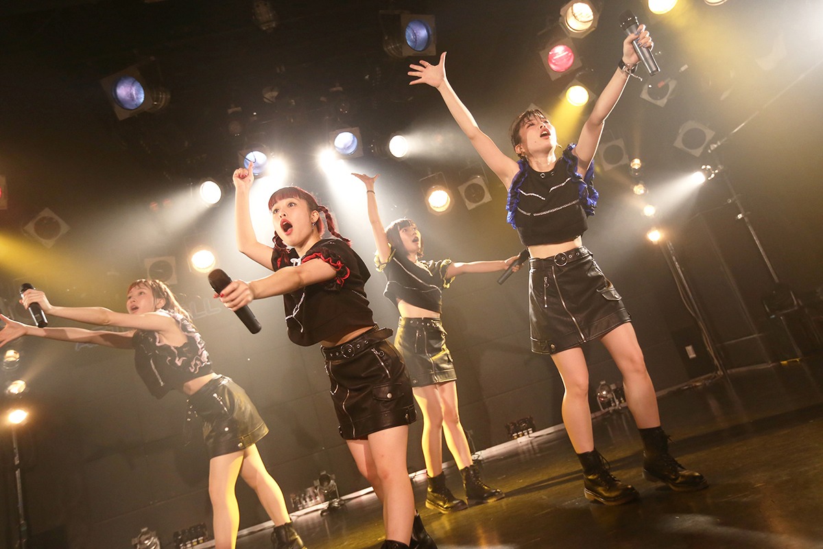 フィロソフィーのダンス（撮影：後藤壮太郎）