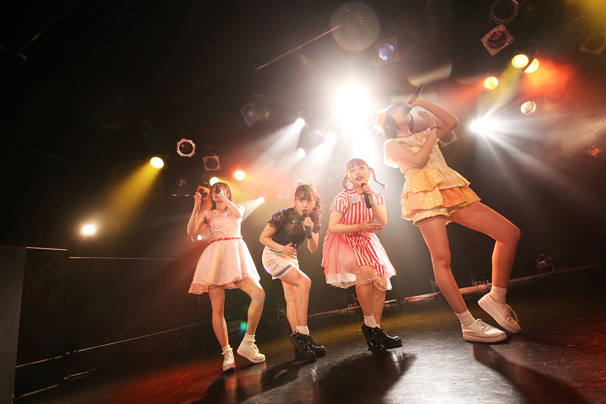 フィロソフィーのダンス（撮影：後藤壮太郎）