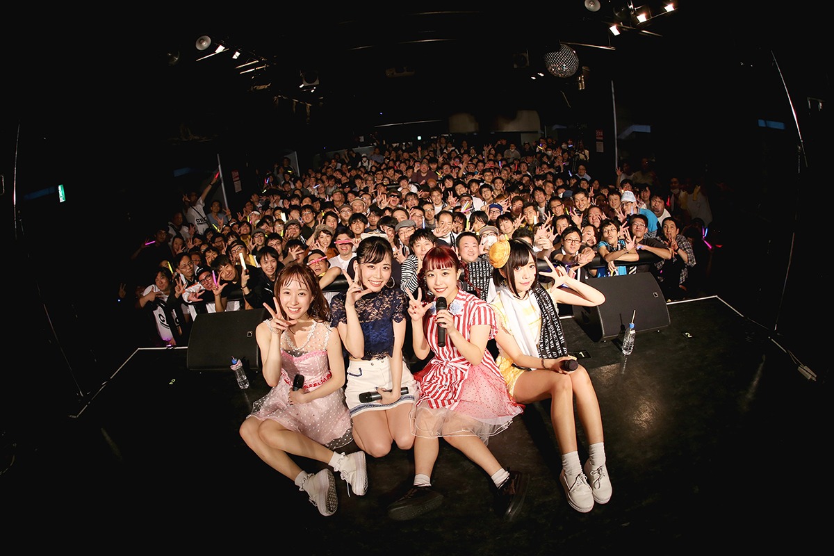 フィロソフィーのダンス「Do The Strand Vol.1」東京・原宿アストロホール公演の様子。（撮影：後藤壮太郎）