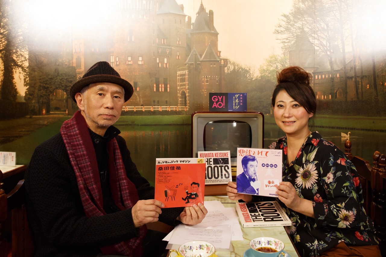 左から田家秀樹、友近。