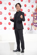 出場歌手発表会見にて、桐谷健太。