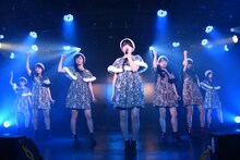 「ハコイリ▽ムスメ水曜定期公演～少女たちの物語・失恋編～」の様子。