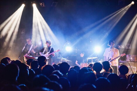 lovefilm「1st tour “livefilm”」最終公演の様子。（Photo by Yuki Kawamoto）