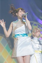 芹澤優（撮影：柴田恵理、上山陽介）