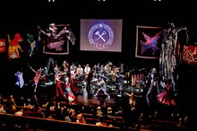 渋さ知らズ「春のお祭り～2016年古典の旅」の様子。