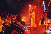 「Anly デビュー１周年記念ライブ＠渋谷eggman」の様子。（写真提供：ソニー・ミュージックレコーズ）