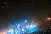 「ゆず20周年突入記念弾き語りライブ ゆずのみ」の様子。