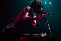 JESSE（Vo, G）（撮影：竹内光司[a designer inc.]）