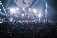 RIZE「RIZE TOUR 2016 "RIZE IS BACK"」東京・Zepp DiverCity TOKYO公演の様子。（撮影：竹内光司[a designer inc.]）