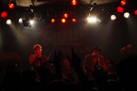 FLOW「FLOW LIMITED CIRCUIT 2016『炎ノ陣』」岩手・Club Change WAVE公演の様子。