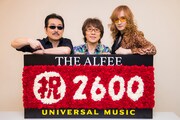THE ALFEE（Photo by CHIE KATO［CAPS］）