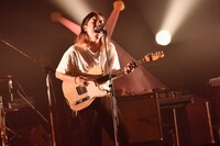 安部勇磨（Vo, G / never young beach）（撮影：古溪一道）