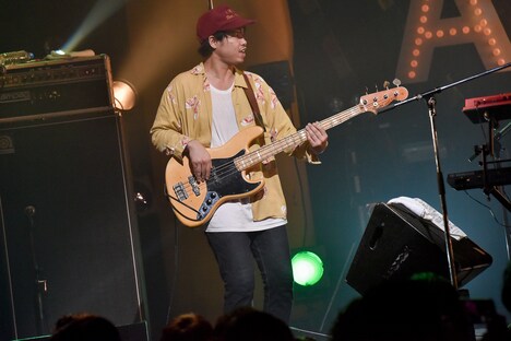 マツザカタクミ（B / Awesome City Club）（撮影：古溪一道）