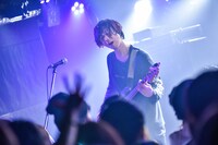 ココナッツ先輩（B, Cho）（撮影：ハブ）