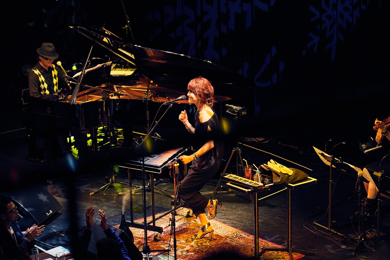 「My Little Lover☆acoakko at Billboard Live presented by 三井ガーデンホテルズ」の様子。（Photo by KIYOAKI SASAHARA）